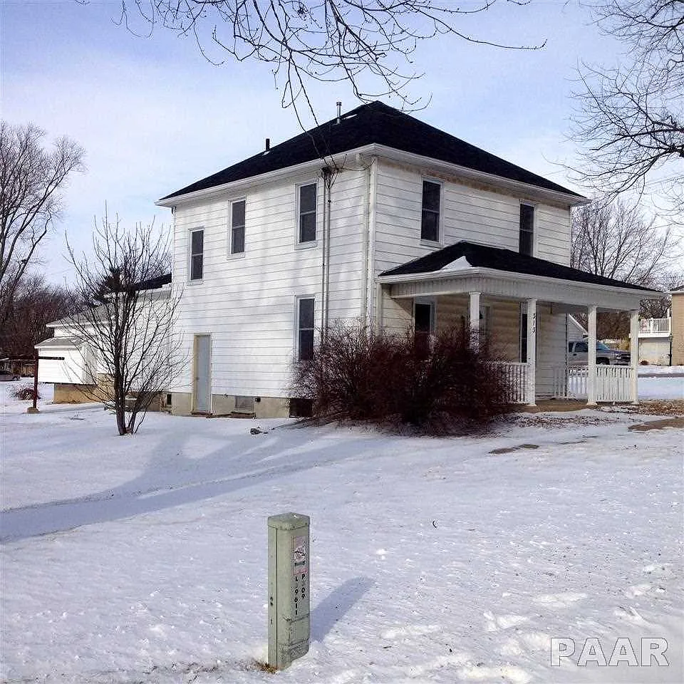 313 N Green St photo 1