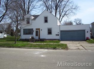 162 Mills St, Croswell, MI 48422