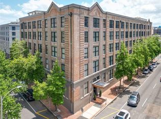 700 S Peters St APT 301, New Orleans, LA 70130