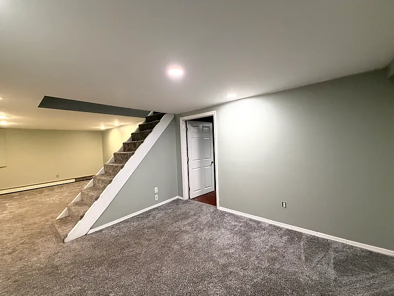 49 Maple Dr #1 — Photo 19