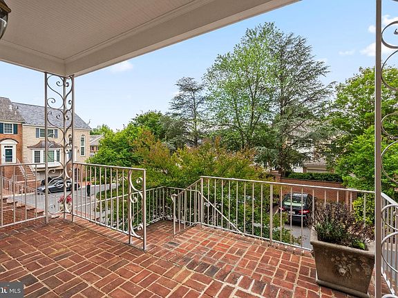 3rd image of 8015 Quarry Ridge Way