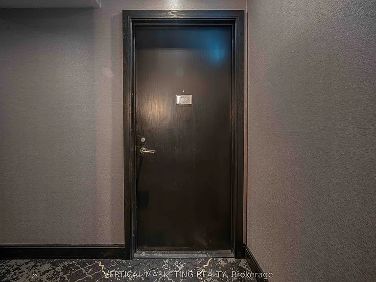 18 Yorkville Ave #1707 — Photo 6