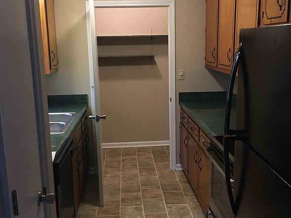 3rd image of 2820 Teakwood Dr