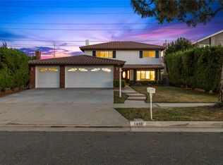 1914 W Moore Ave, Santa Ana, CA 92704