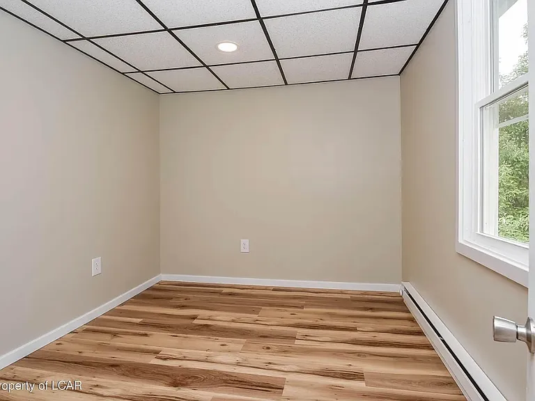 451 Moss St #2 — Photo 9
