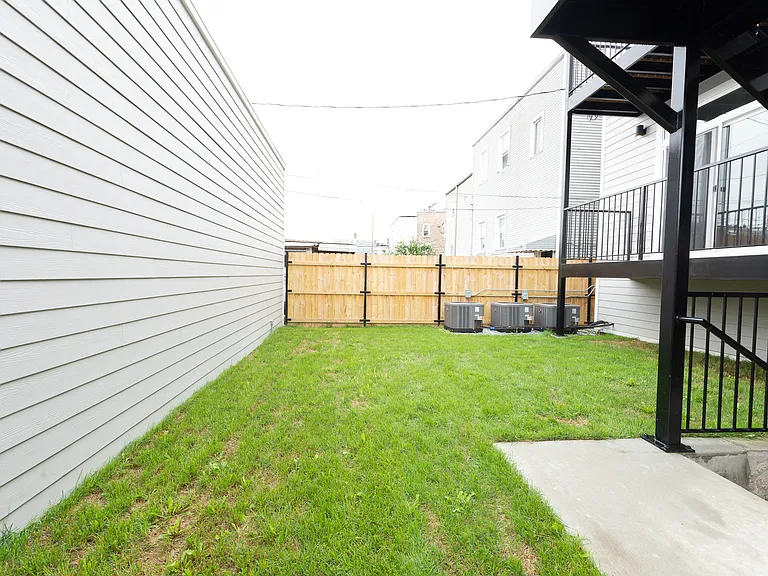 4429 N Kimball Ave #2 — Photo 24