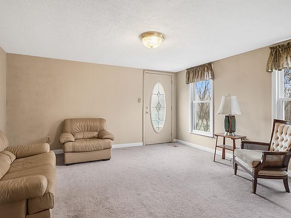 5th image of 2601 Sharon Hollow Rd