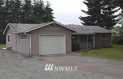 703 Jones Road photo 1