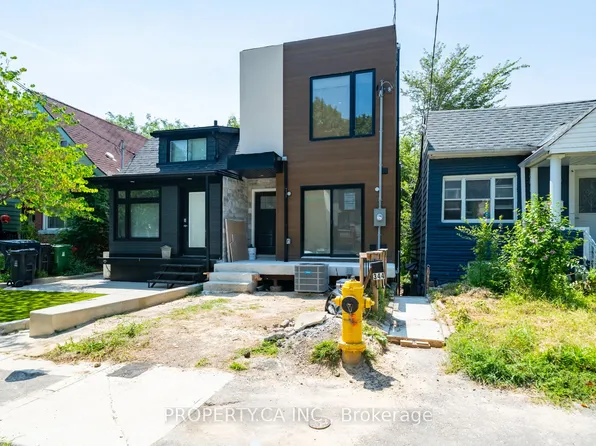 344 Highfield Rd, Toronto, ON M4L 2V5