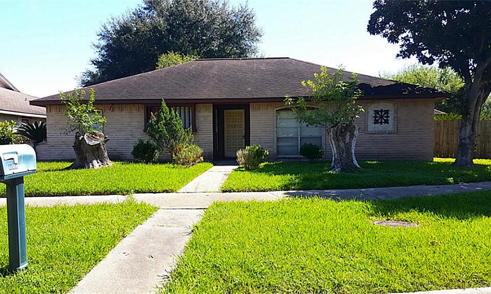 1st image of 15511 Gateview Ln