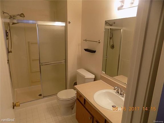 26631 Master Bath Room