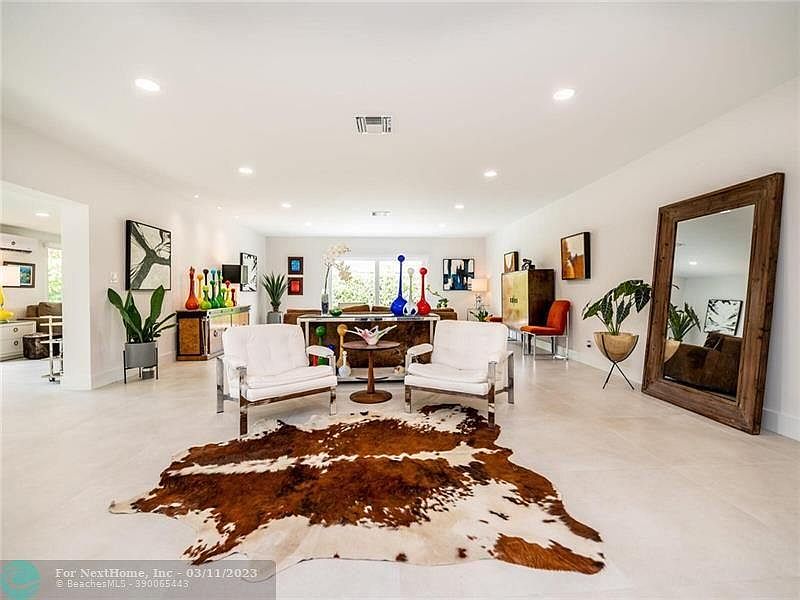1st image of 1017 E Cypress Dr #V-29