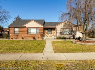 13225 Clinton River Rd, Sterling Heights, MI 48313