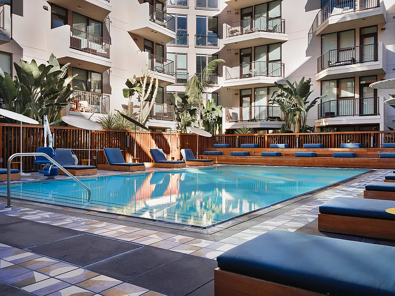 El Centro Apartments and Bungalows — Photo 13