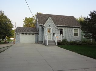 3931 67th St, Urbandale, IA 50322