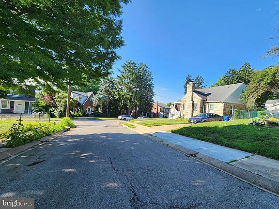 5th image of 3906 Forrester Ave