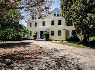 15-19 Strawberry Hill St #15, Dover, MA 02030