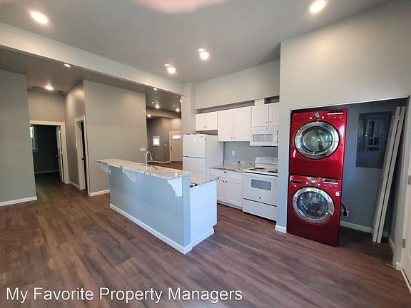 2nd image of 594 Estremado St #11305790