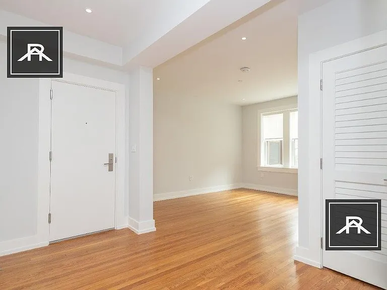 19 Forest St #23 — Photo 3