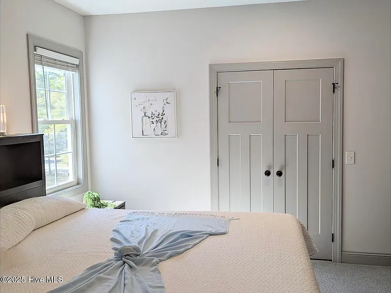 360 W Maine Ave — Photo 12
