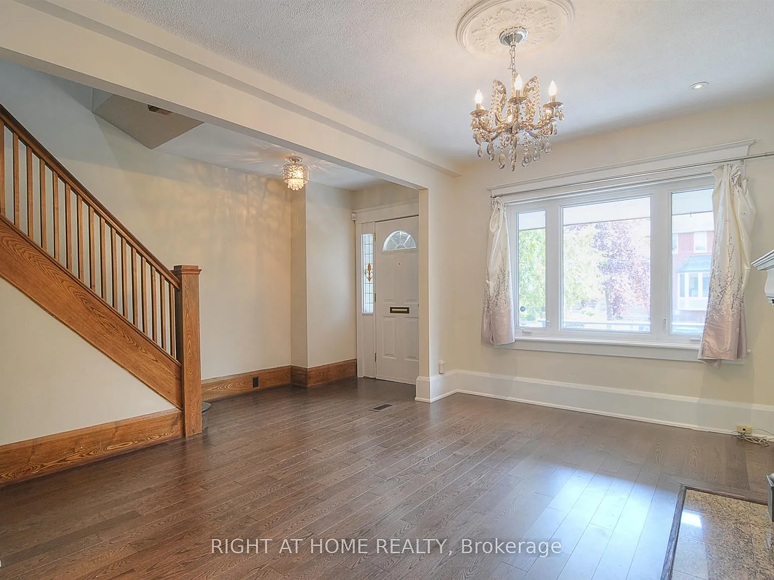 3 bed, $4,500 — Photo 3