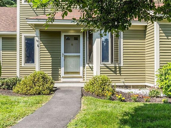 2nd image of 12 Willowood Lane #12