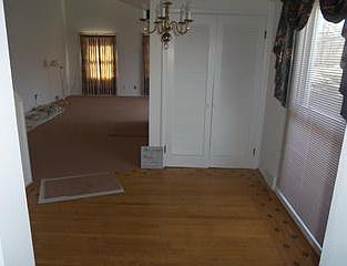 2nd image of 6 Middlesex Dr