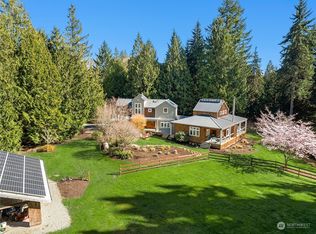 12490 N Madison Ave NE, Bainbridge Island, WA 98110