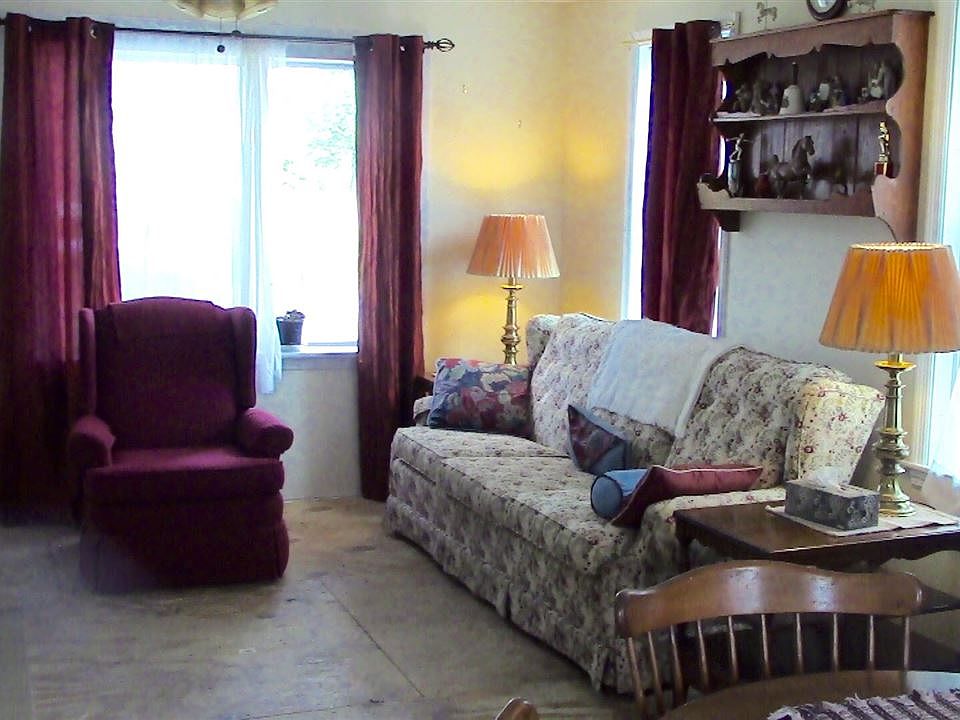 1305 Main St, Rotterdam Junction, NY 12150 Zillow