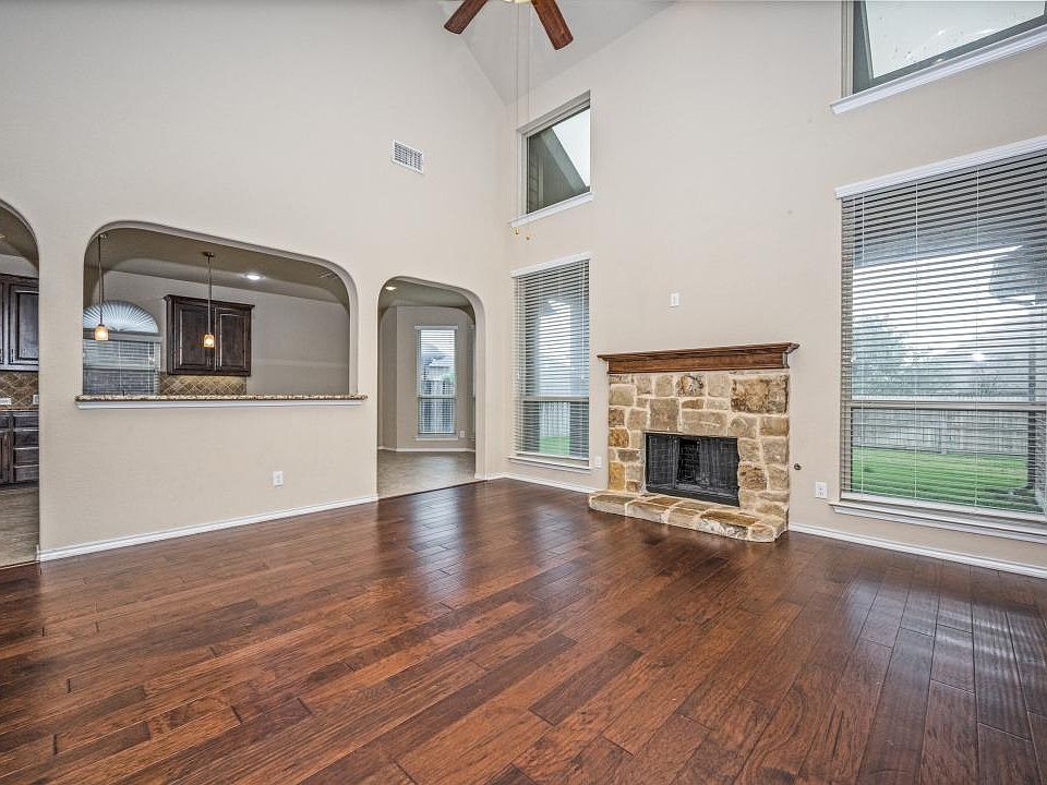 1st image of 2408 Silverthorn Ct