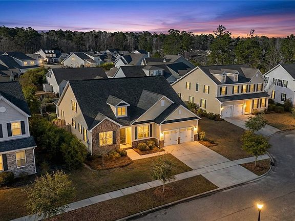 4th image of 5 Ashstead Lane