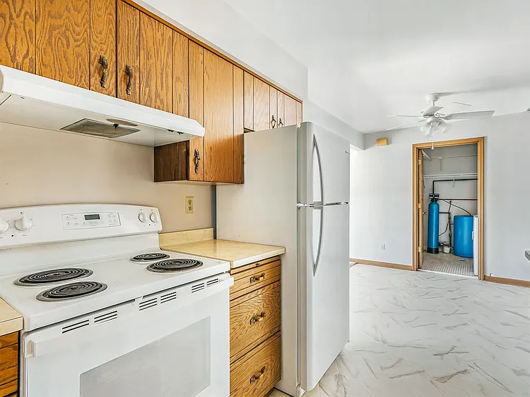 16 W Klubertanz Dr — Photo 17
