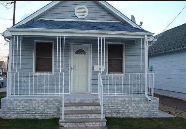 1st image of 195 Meacham Ave