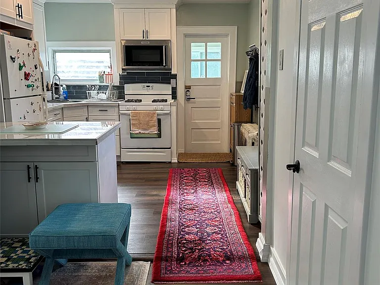 29 Dale Ave — Photo 8