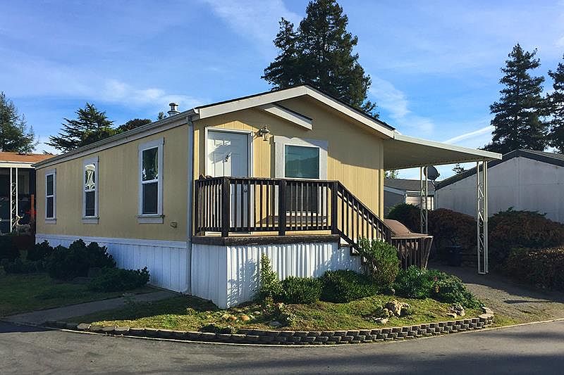 1st image of 920 Capitola Ave Spc 43