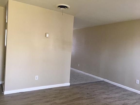2nd image of 5401 Congress Ave