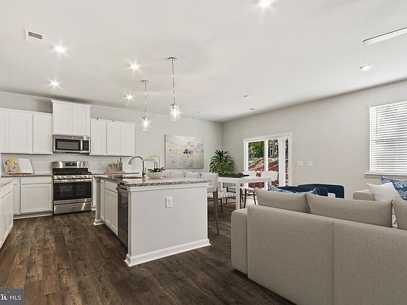 7th image of this home