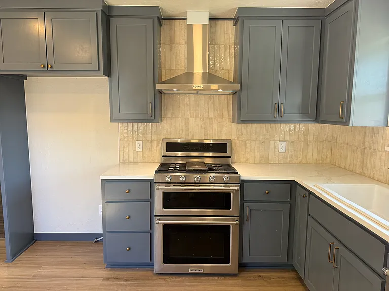 2209 Marshall Dr — Photo 9