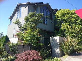 425 Ward St, Seattle, WA 98109