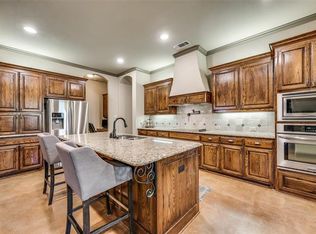 9121 Esperanza Ln, Burleson, TX 76028