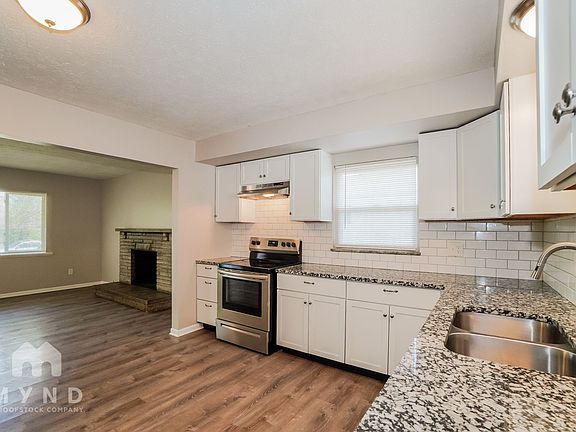 4th image of 1017 Smith Rd
