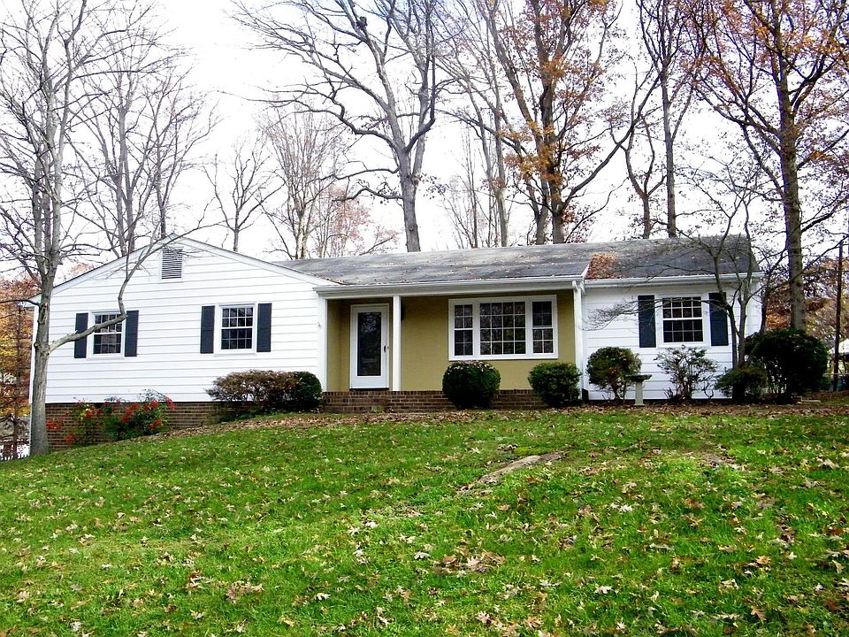1st image of 611 Hartford Ln