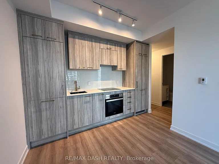 628 Church St #906 — Photo 16
