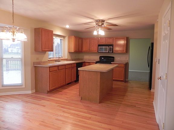 5th image of 737 Hartfield Dr