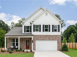 26 Hickory Grove Ave, Lawrenceville, GA 30046