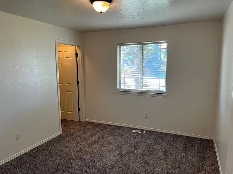 9212 W Brogan Dr #202 — Photo 4