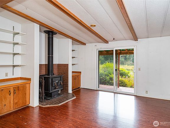 4th image of 8505 NE Country Woods Lane