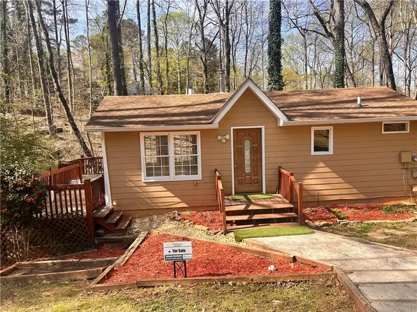 1795 Falcon Creek Trl, Cumming, GA 30041