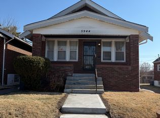 5944 Drury Ln, Saint Louis, MO