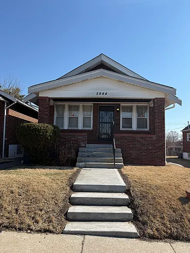 5944 Drury Ln Photo 1